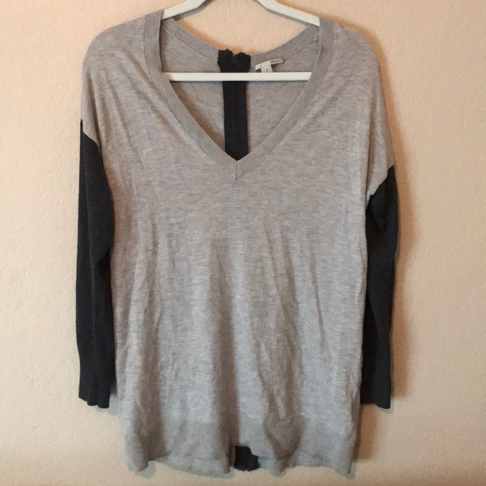 Zipper back grey sweater